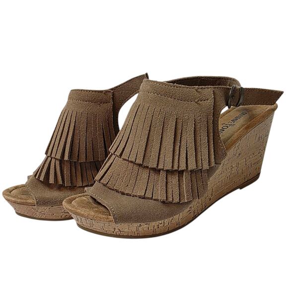 Minnetonka Women's Ashley Wedge Sandal - Tan Suede Fringe - Size 8 - Picture 2 of 6